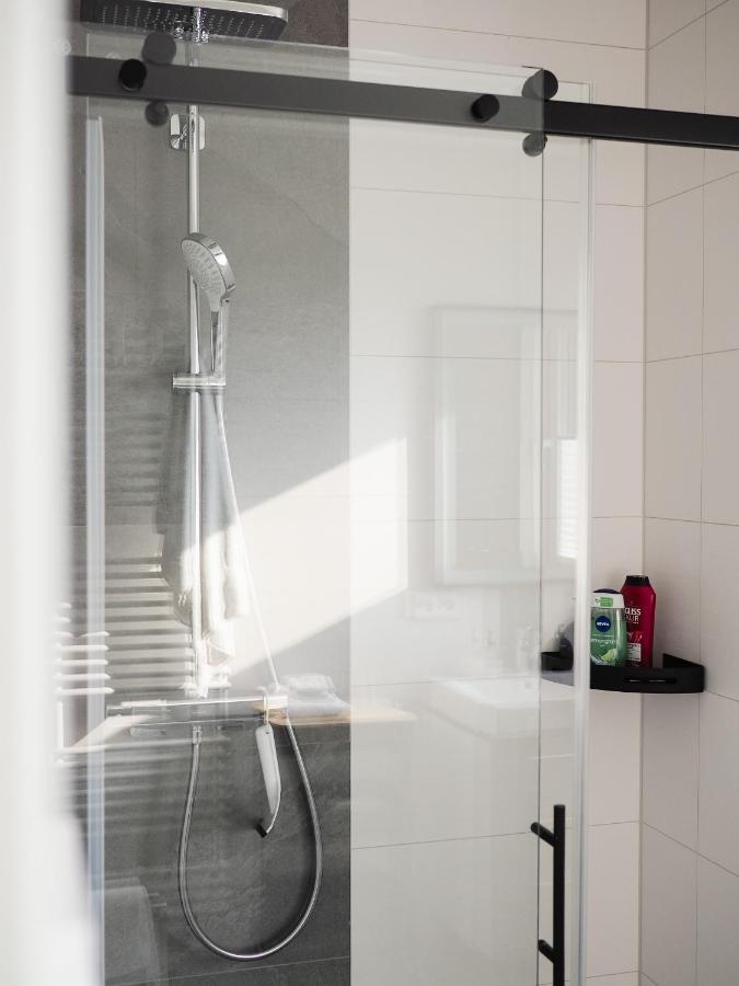 Moderne Ferienwohnung Mit Seeblick & Terrasse 96Qm Grossraeschen Exterior foto