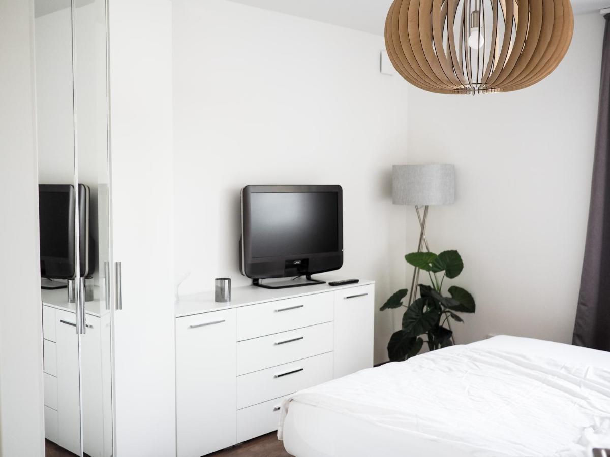 Moderne Ferienwohnung Mit Seeblick & Terrasse 96Qm Grossraeschen Exterior foto